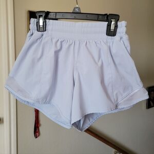 🍋 Lululemon Hotty Hot Shorts Sz 4 Baby Blue Color (4" Inseam)